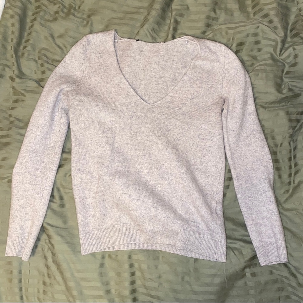 Cashmere V-neck Sweater